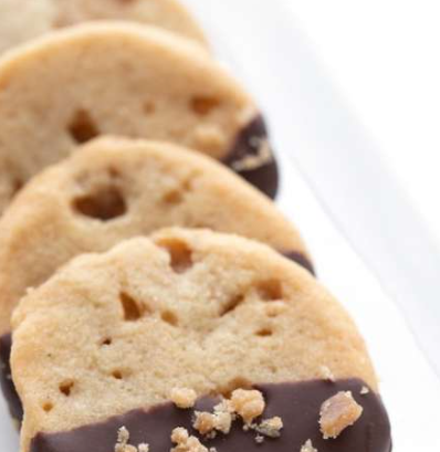 CHOCOLATE DIPPED TOFFEE SHORTBREAD