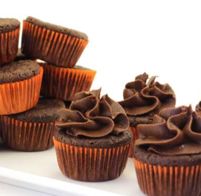 CHOCOLATE PEANUT BUTTER ICING