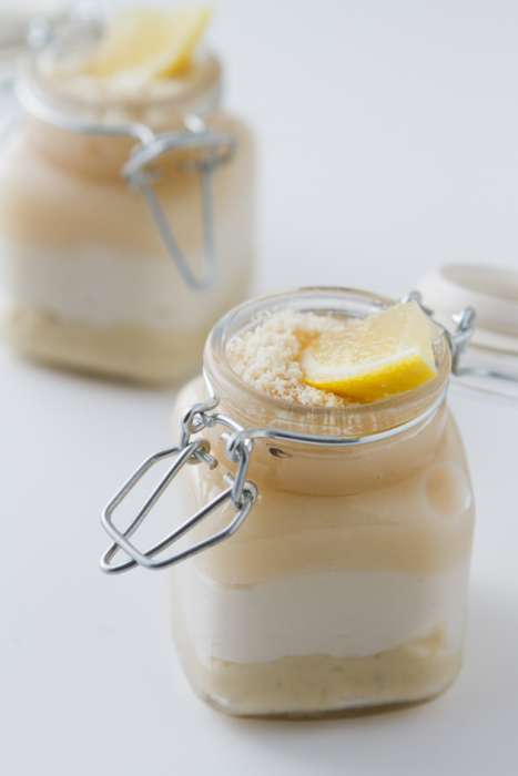 LEMON CHEESECAKE JARS